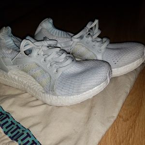 Adidas boosts women's size 8
